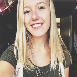 Meet your Posher, Jessica